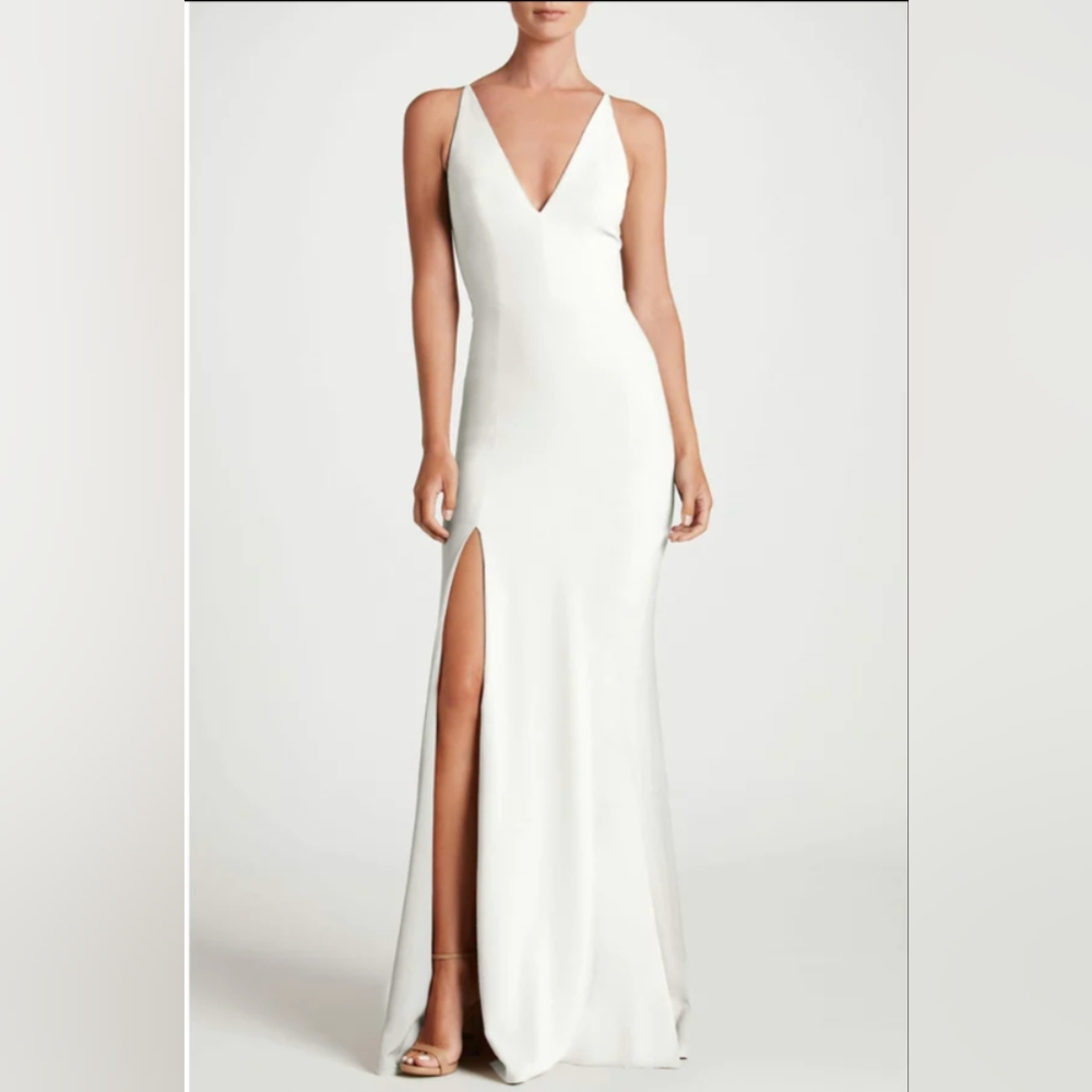 Dress the Population - Iris, S/4 Ivory